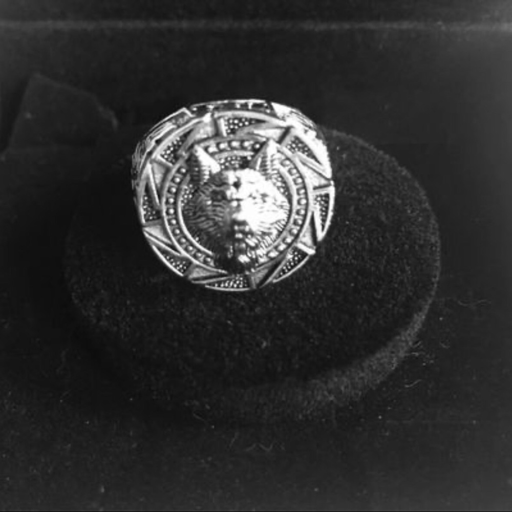 Wolf Ring - image 1